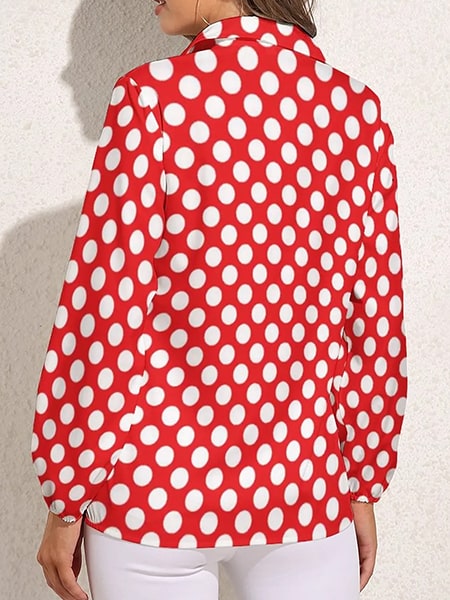 Chemise rouge à pois blanc