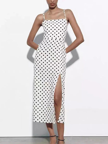 Robe blanche à pois